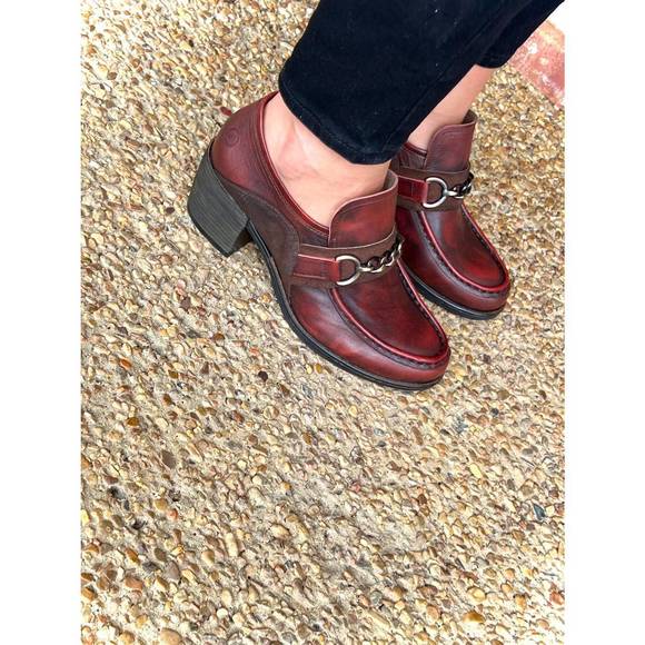 NEW CASTA palmer stacked heel loafer in red - Picture 3 of 3